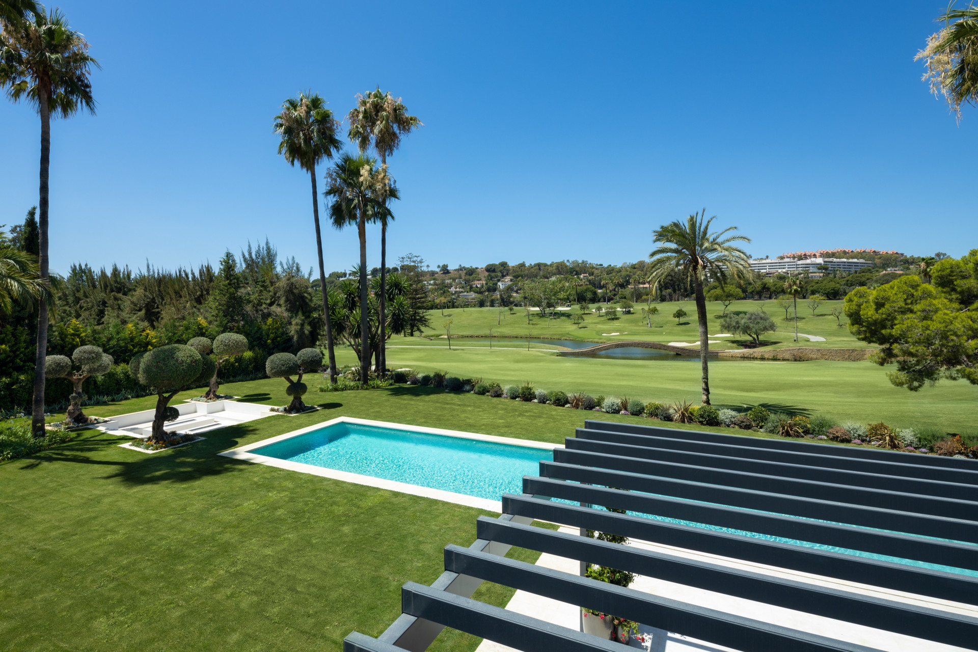 Frontline Golf Villa in Marbella