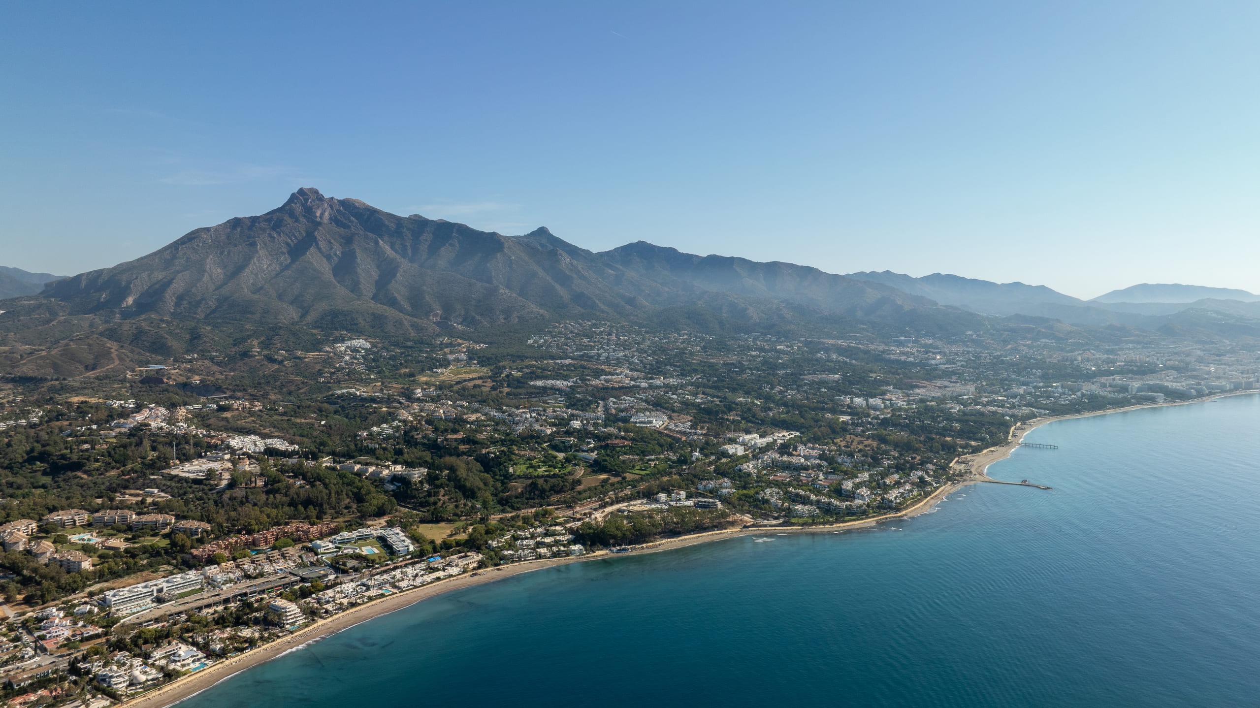Deux ventes exceptionnelles sur le Golden Mile de Marbella : 61 millions d’euros de demeures en bord de mer