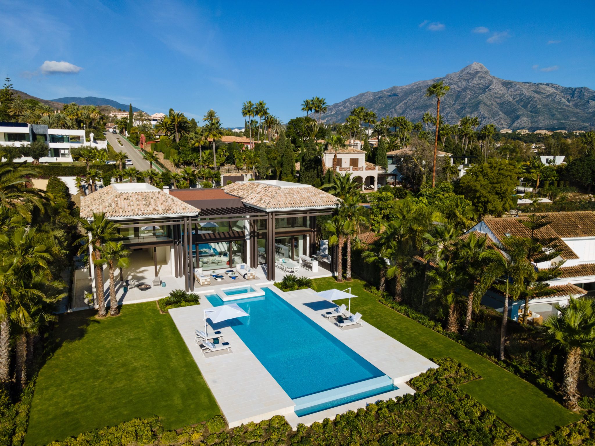 Desirable property in a perfect location