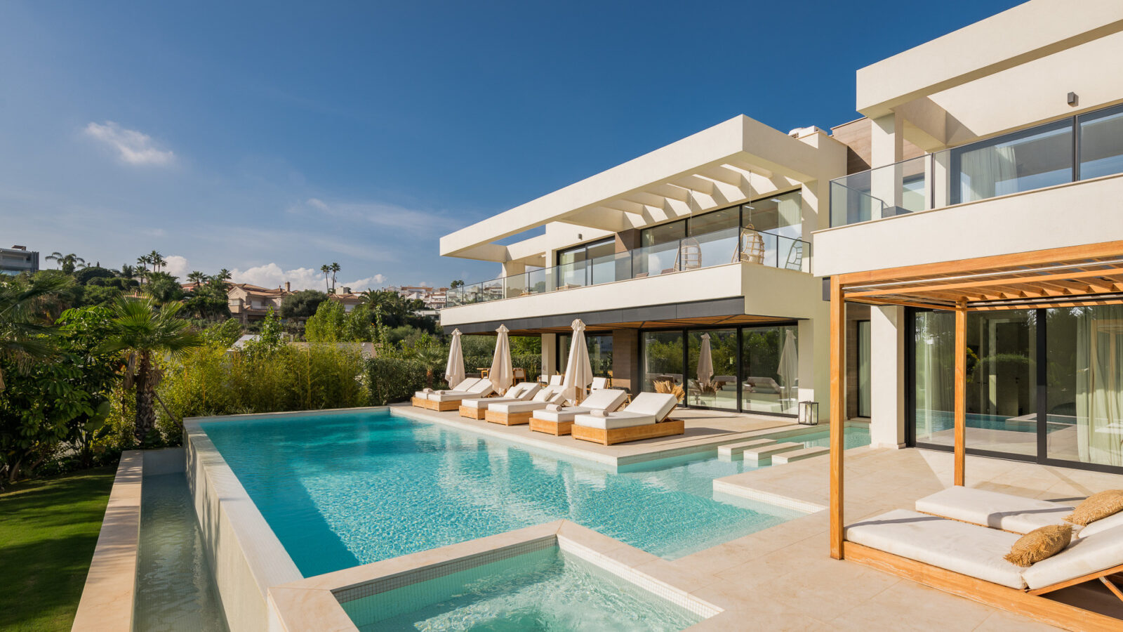Las 4 mejores villas para tu escapada festiva en Marbella