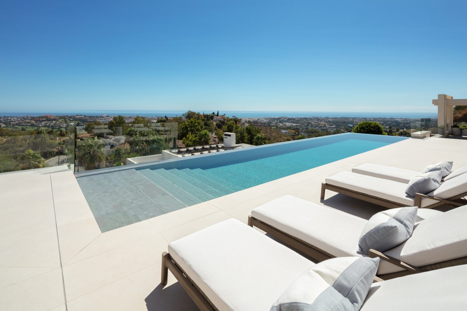Por qué Marbella sigue siendo incomparable en el sector inmobiliario de lujo en 2024