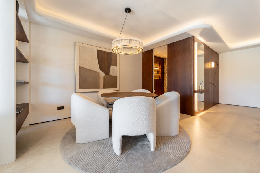 Palm Beach 20 - Renovated Sea-View Apartment by the Beach in Los Monteros