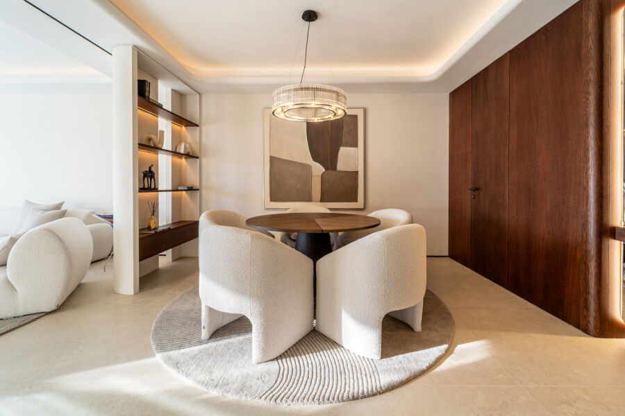 Palm Beach 20 - Renovated Sea-View Apartment by the Beach in Los Monteros