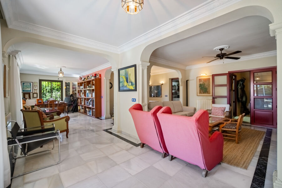 La Merced 16 - Encantadora vivienda de estilo andaluz ubicada en Marbella Centro.