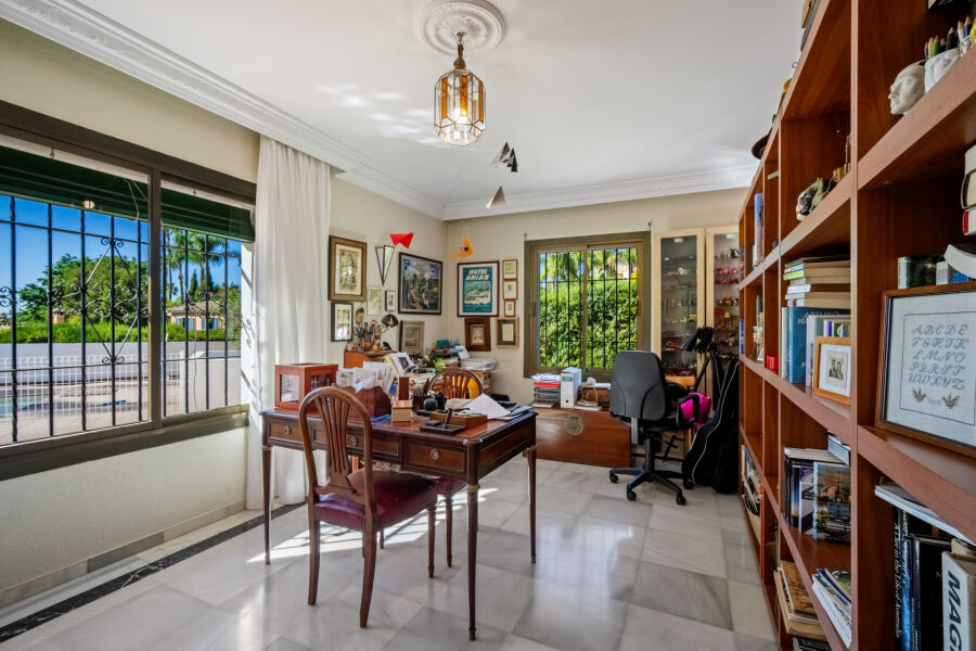 La Merced 16 - Encantadora vivienda de estilo andaluz ubicada en Marbella Centro.