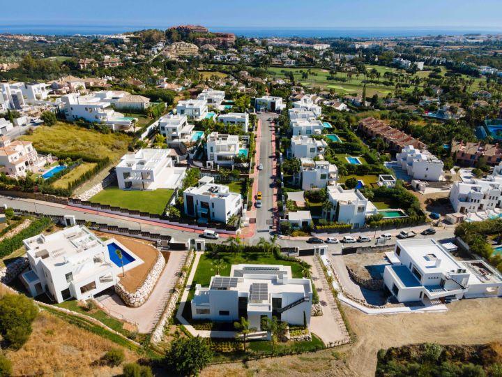 Los Olivos 13 - Exclusive Property with Andalusian Charm