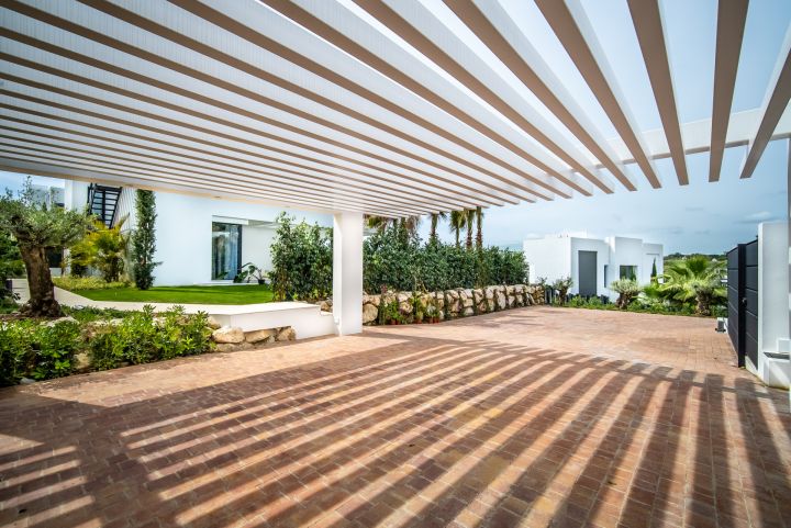 Los Olivos 13 - Exclusive Property with Andalusian Charm