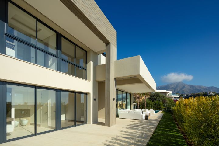 Villa avec 5 chambres et 5 salles de bain - Maison exclusive offrant une vue sur le golf