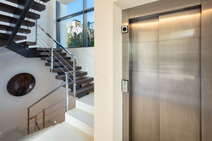 Villa avec 5 chambres et 5 salles de bain - Maison exclusive offrant une vue sur le golf