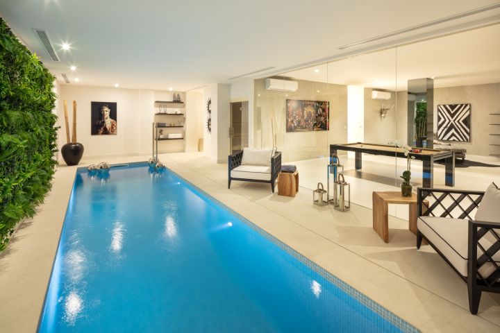 Villa avec 5 chambres et 5 salles de bain - Maison exclusive offrant une vue sur le golf