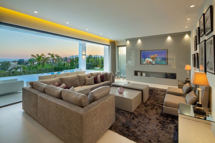 Villa con 5 dormitorios y 8 baños - Lujosa villa con acabados de primera calidad en Nagüeles