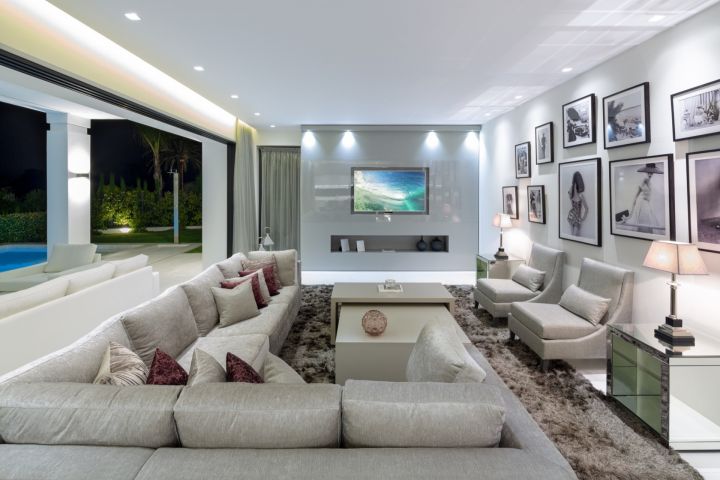 Villa con 5 dormitorios y 8 baños - Lujosa villa con acabados de primera calidad en Nagüeles