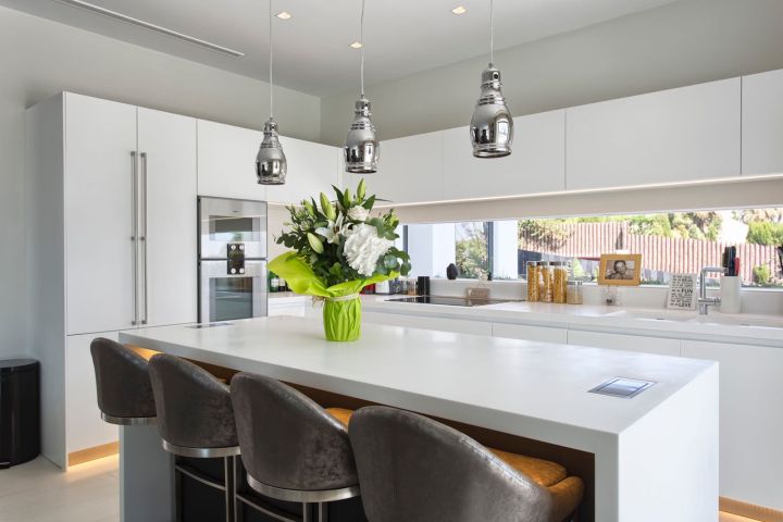 Villa avec 5 chambres et 5 salles de bain - Villa spacieuse au design contemporain