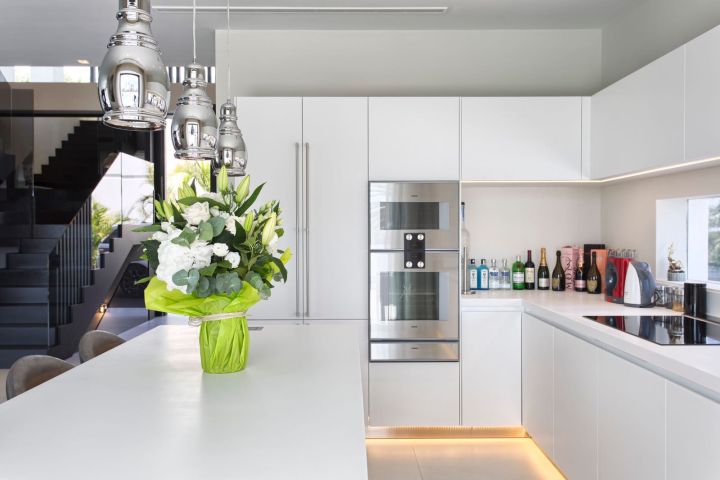 Villa avec 5 chambres et 5 salles de bain - Villa spacieuse au design contemporain