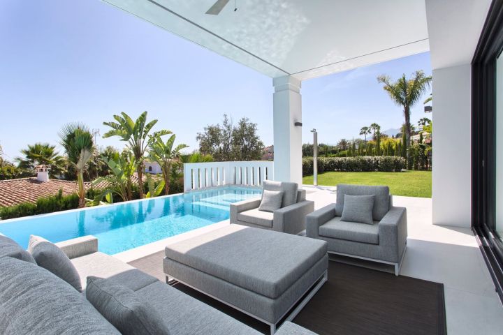 Villa avec 5 chambres et 5 salles de bain - Villa spacieuse au design contemporain