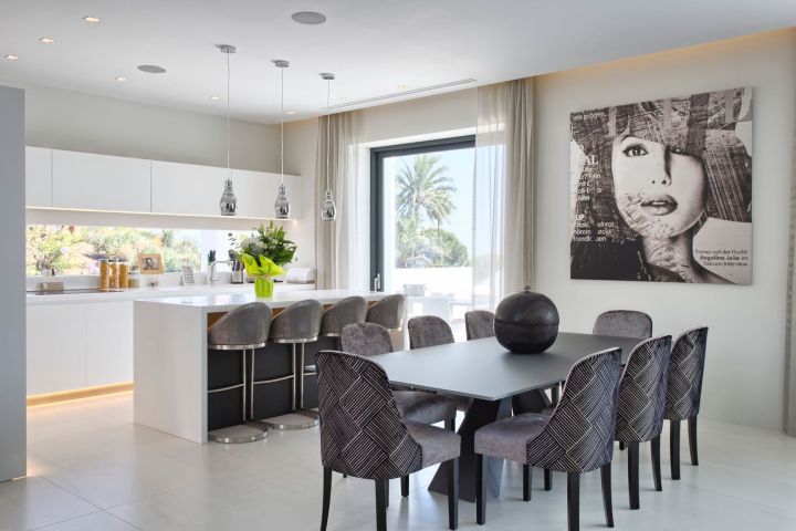 Villa avec 5 chambres et 5 salles de bain - Villa spacieuse au design contemporain