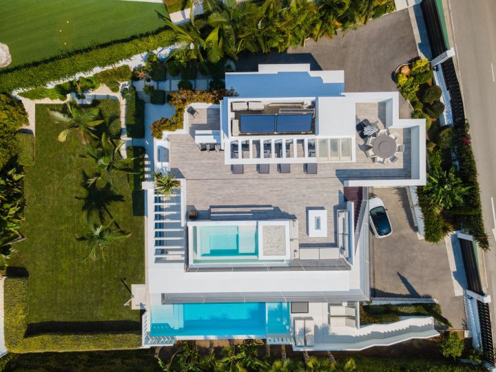 Villa avec 5 chambres et 5 salles de bain - Villa spacieuse au design contemporain