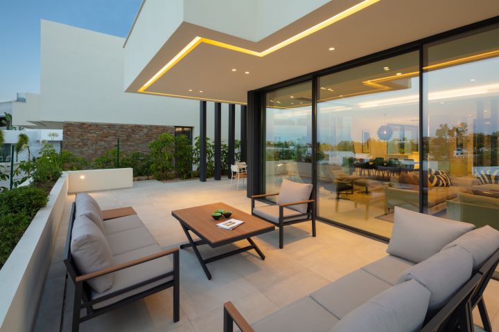 Belfry - Villa 9 - Impressive Villa with Andalusian Charm in Estepona