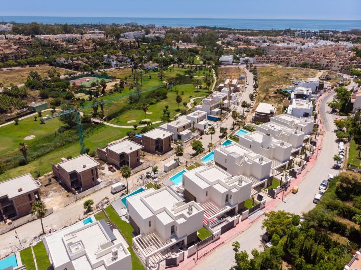 Belfry - Villa 9 - Impressive Villa with Andalusian Charm in Estepona