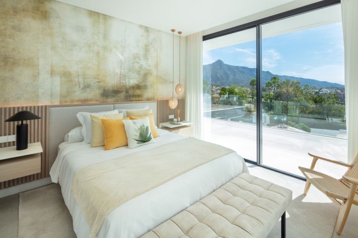 Villa Cassia - Exclusiva villa en primera línea de golf en Nueva Andalucoa