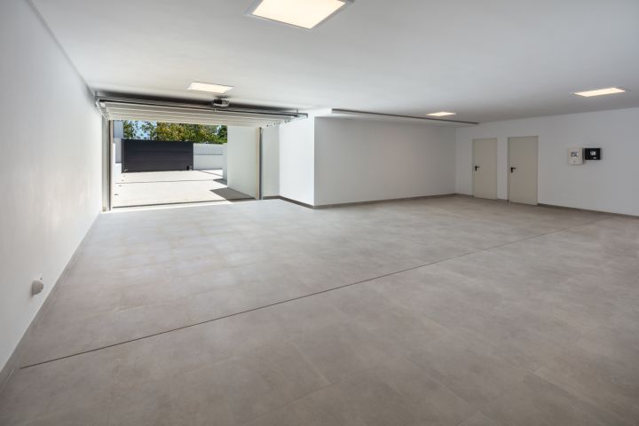 Villa Cassia - Exclusiva villa en primera línea de golf en Nueva Andalucoa