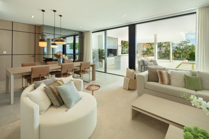 Villa Cassia - Exclusiva villa en primera línea de golf en Nueva Andalucoa