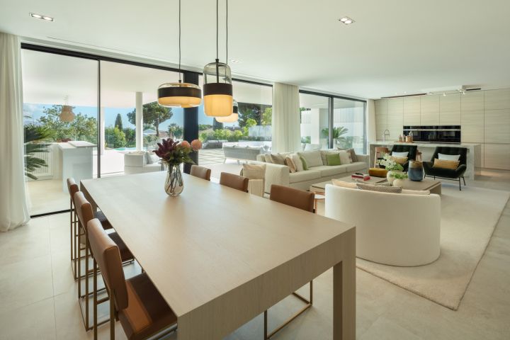 Villa Cassia - Exclusiva villa en primera línea de golf en Nueva Andalucoa