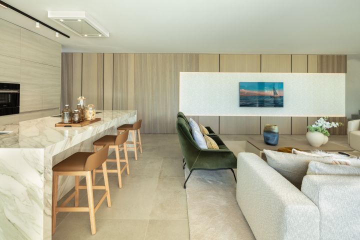 Villa Cassia - Exclusiva villa en primera línea de golf en Nueva Andalucoa