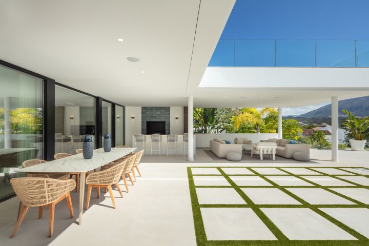 Villa Camellia - Casa contemporánea con vistas al campo de golf en Nueva Andalucía
