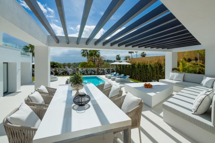 Villa avec 5 chambres et 4 salles de bain - Charmante propriété de luxe avec vue panoramique
