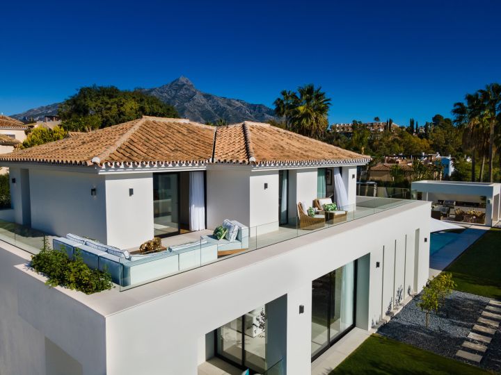 Villa Bodega - Impressive Property with Top-Tier Finishes in Nueva Andalucia