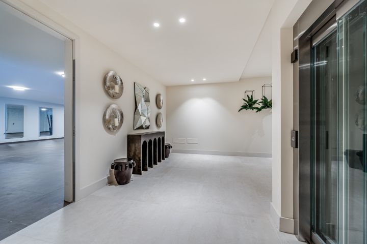 Villa con 6 dormitorios y 7 baños - Encantadora casa dentro de la exclusiva comunidad de Sierra Blanca