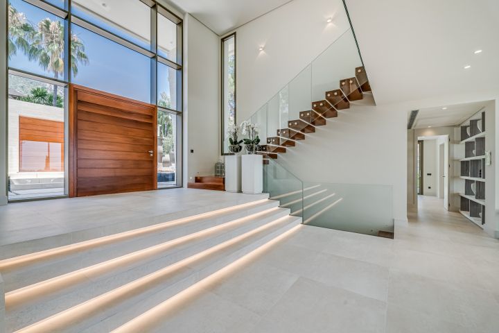 Villa con 6 dormitorios y 7 baños - Encantadora casa dentro de la exclusiva comunidad de Sierra Blanca
