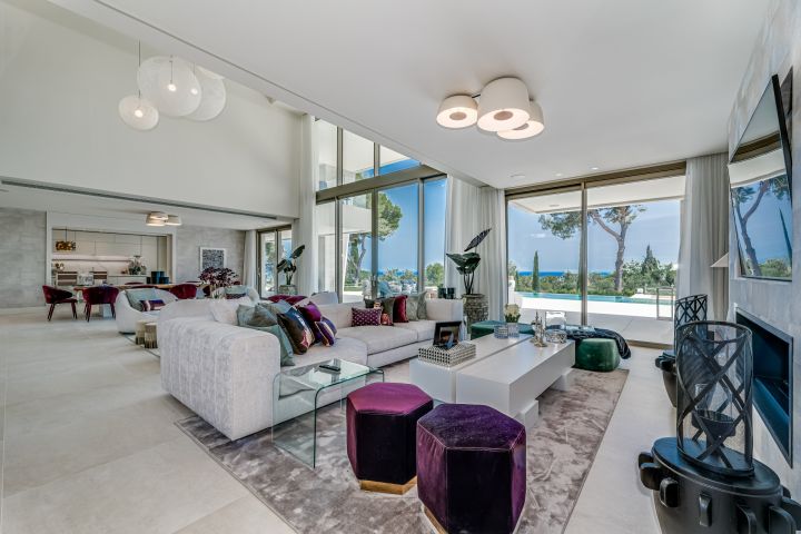 Villa con 6 dormitorios y 7 baños - Encantadora casa dentro de la exclusiva comunidad de Sierra Blanca