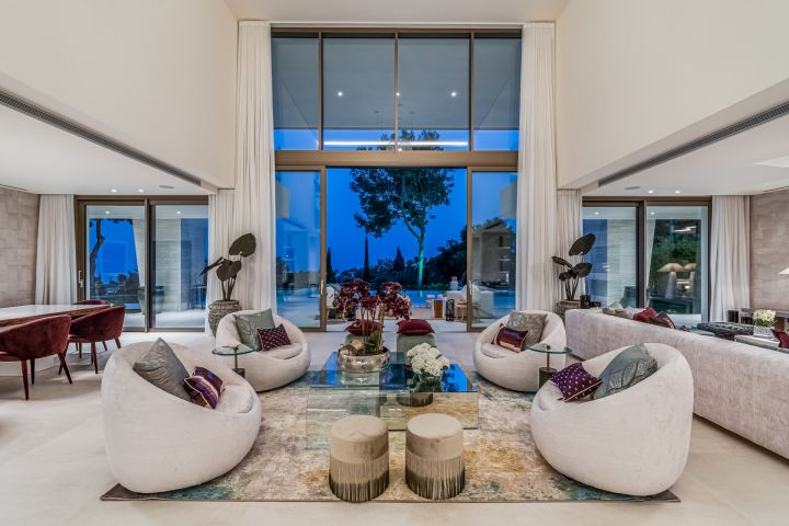 Villa con 6 dormitorios y 7 baños - Encantadora casa dentro de la exclusiva comunidad de Sierra Blanca