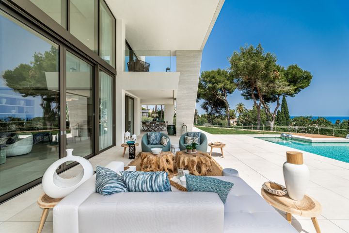 Villa con 6 dormitorios y 7 baños - Encantadora casa dentro de la exclusiva comunidad de Sierra Blanca