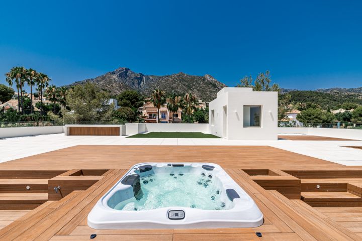 Villa con 6 dormitorios y 7 baños - Encantadora casa dentro de la exclusiva comunidad de Sierra Blanca