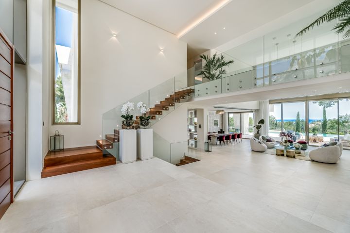 Villa con 6 dormitorios y 7 baños - Encantadora casa dentro de la exclusiva comunidad de Sierra Blanca