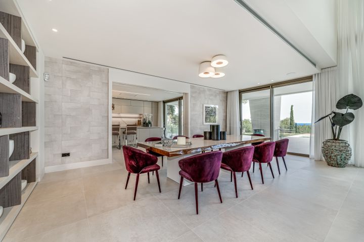 Villa con 6 dormitorios y 7 baños - Encantadora casa dentro de la exclusiva comunidad de Sierra Blanca