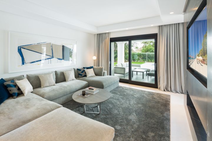 Villa avec 7 chambres et 8 salles de bain - Propriété sur mesure avec vue imprenable sur la mer à Sierra Blanca