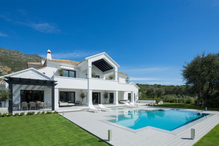 Villa avec 7 chambres et 8 salles de bain - Propriété sur mesure avec vue imprenable sur la mer à Sierra Blanca