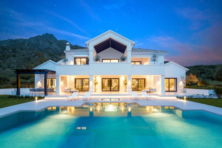 Villa avec 7 chambres et 8 salles de bain - Propriété sur mesure avec vue imprenable sur la mer à Sierra Blanca