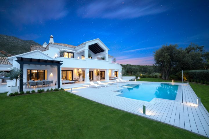 Villa avec 7 chambres et 8 salles de bain - Propriété sur mesure avec vue imprenable sur la mer à Sierra Blanca