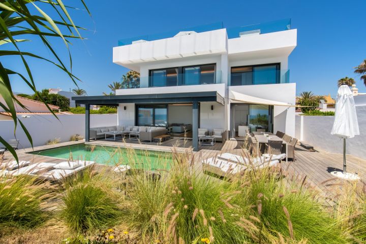 Villa Costabella - Maison en première ligne de plage à Marbella