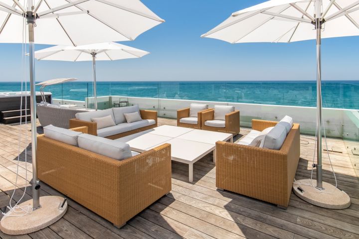 Villa Costabella - Maison en première ligne de plage à Marbella