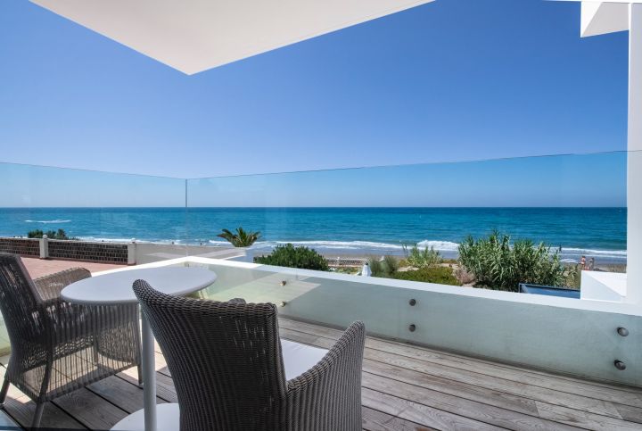 Villa Costabella - Maison en première ligne de plage à Marbella