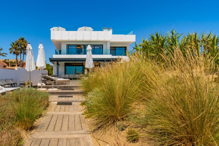 Villa Costabella - Maison en première ligne de plage à Marbella
