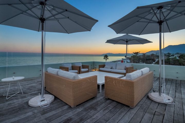 Villa Costabella - Maison en première ligne de plage à Marbella