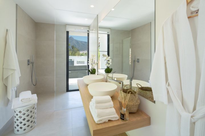 Arcadia 35 - Charming Luxury Property with Top-Tier Finishes