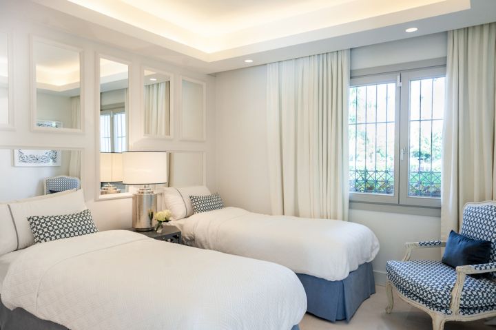 Ground Floor Apartment avec 3 chambres et 3 salles de bain - Maison contemporaine au design moderne à Alhambra del Mar
